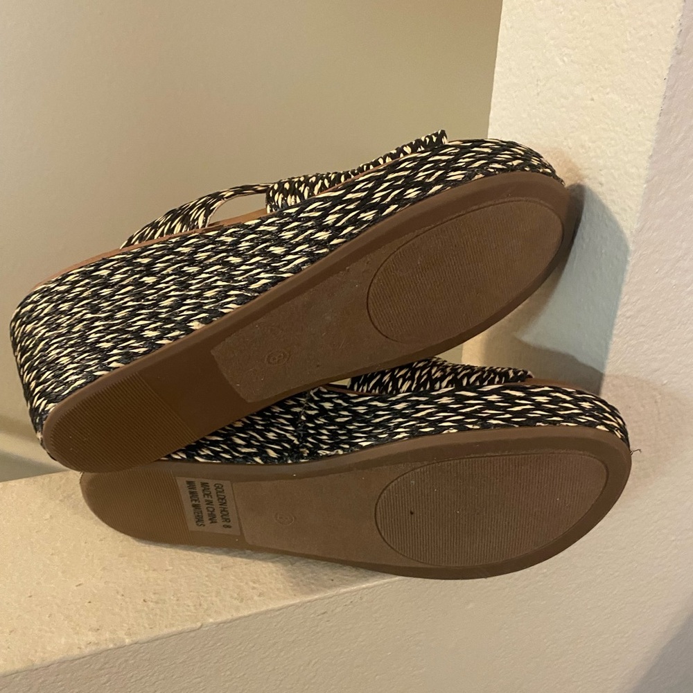 Corkys Golden Hour Black and Tan Women’s Slip On Sandals. Size 8. NWOT. - Picture 6 of 7